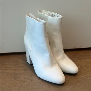 Madden Girl Elegant White Heeled Boots